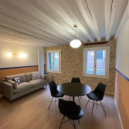 Cozy Apartment Near Biennale Venice Exterior photo